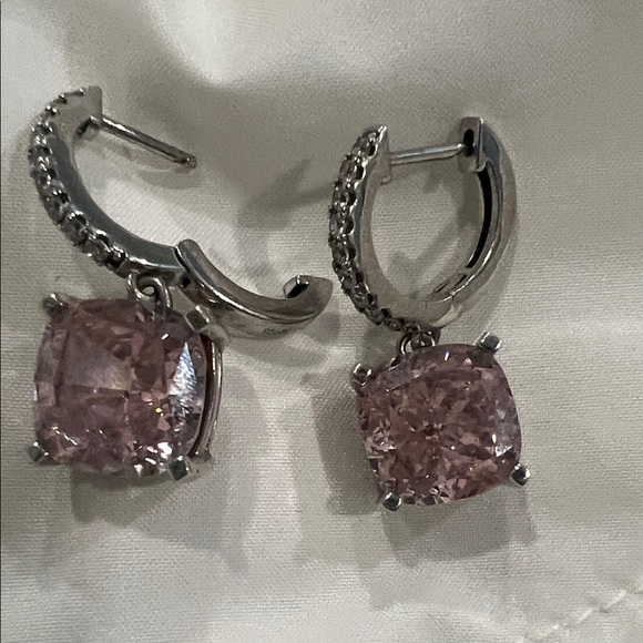 Anna Zuckerman -Argyle Pink Diamond Crystalline Earrings - Picture 11 of 15